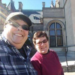 Meet your Posher, Connie